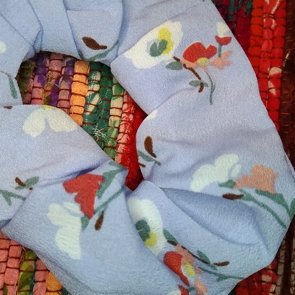 Scrunchie Bundle - Picture 5 of 5